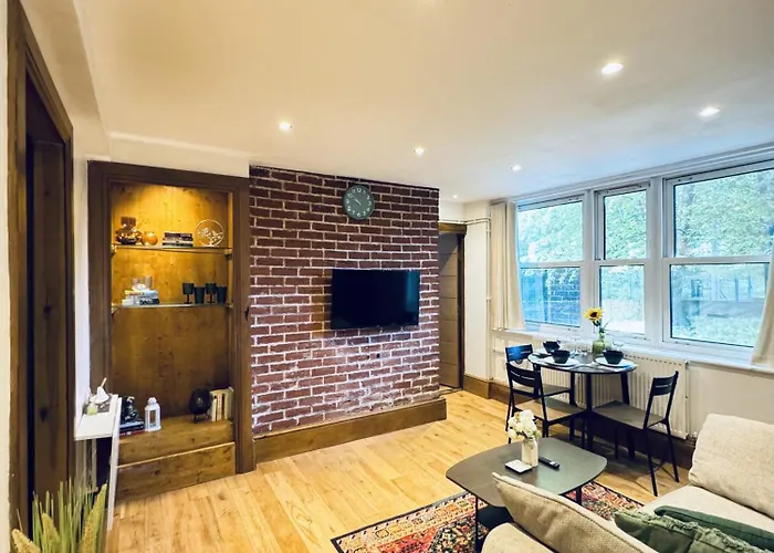 Cosy Flat Near Tower Bridge And Shard