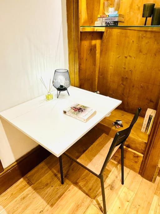 Cosy Flat Near Tower Bridge And Shard