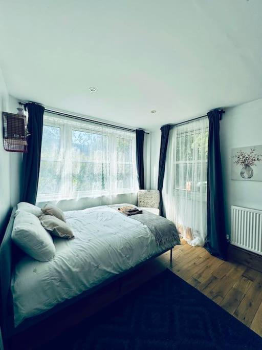 Cosy Flat Near Tower Bridge And Shard